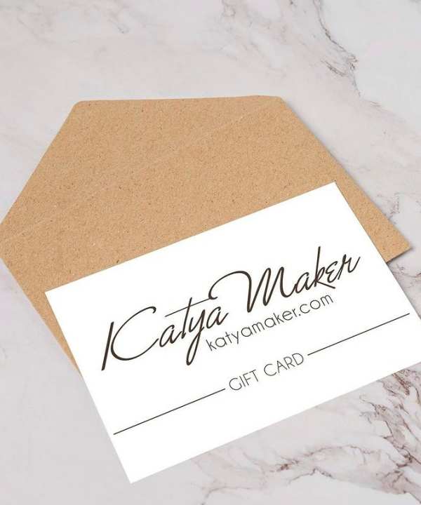 Katey-maker-gift-card-with-envelope.jpg.