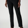 Black tailored dress pants for women, perfect for professional and business attire. Stylish, high-quality, and comfortable, ideal for office wear or formal occasions.