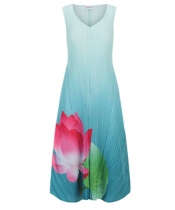 Elegant sleeveless maxi dress featuring a vibrant floral print and a pleated textured fabric, perfect for summer occasions and garden parties.