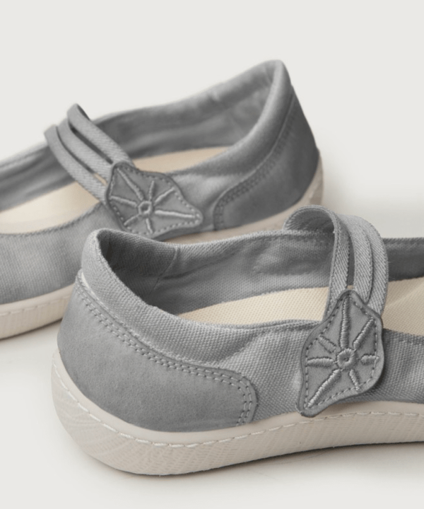 Alternative view of Misen Sneakers